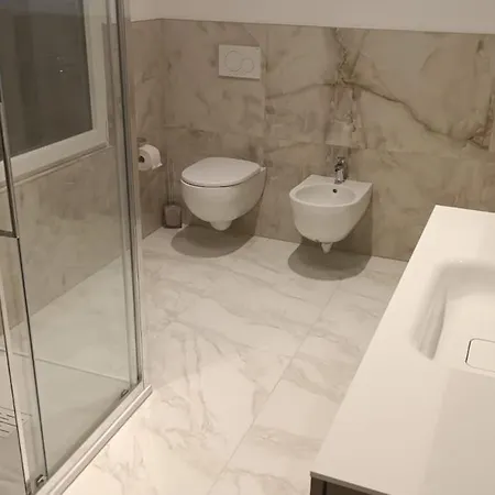 Дом отдыха Holiday Home Varese *